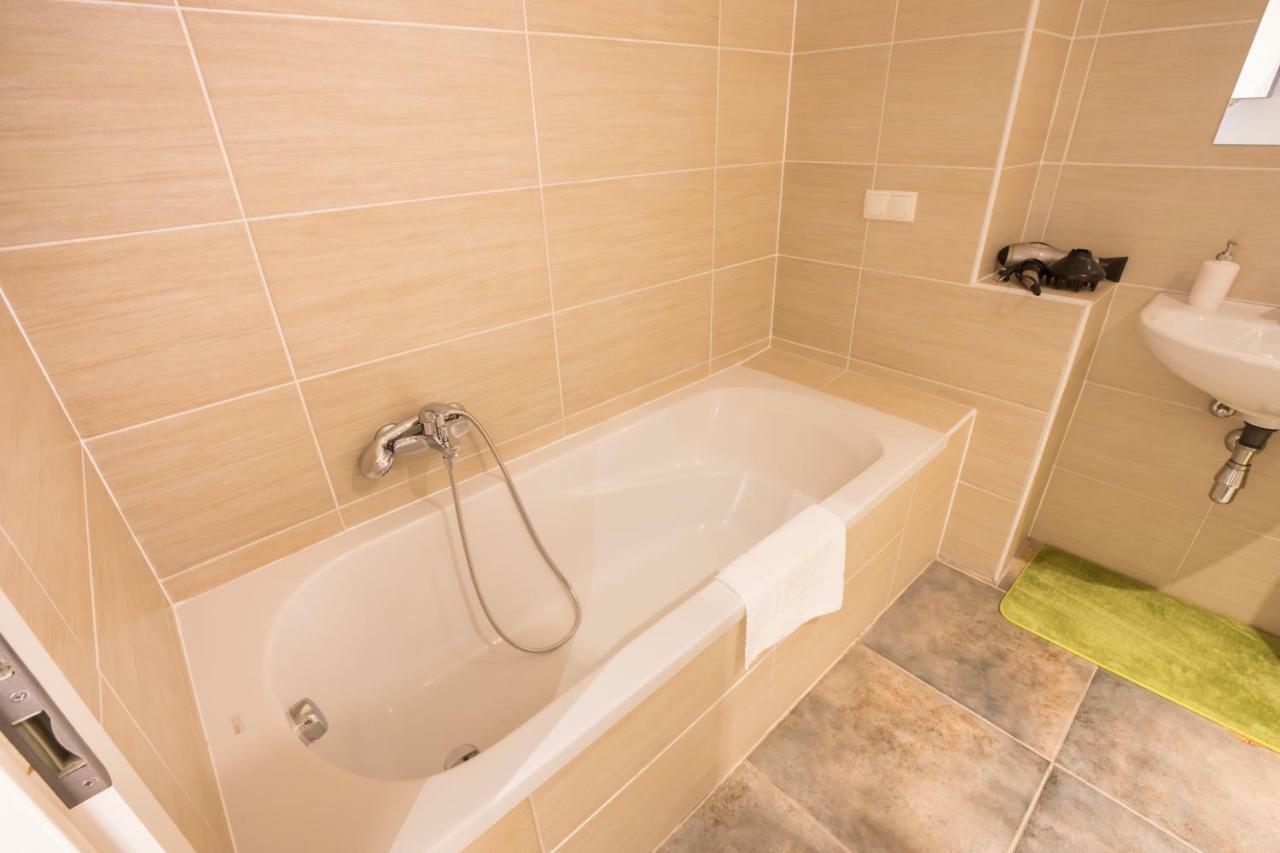 Apartments Haberlgasse I Contactless Check-In Appartamento *